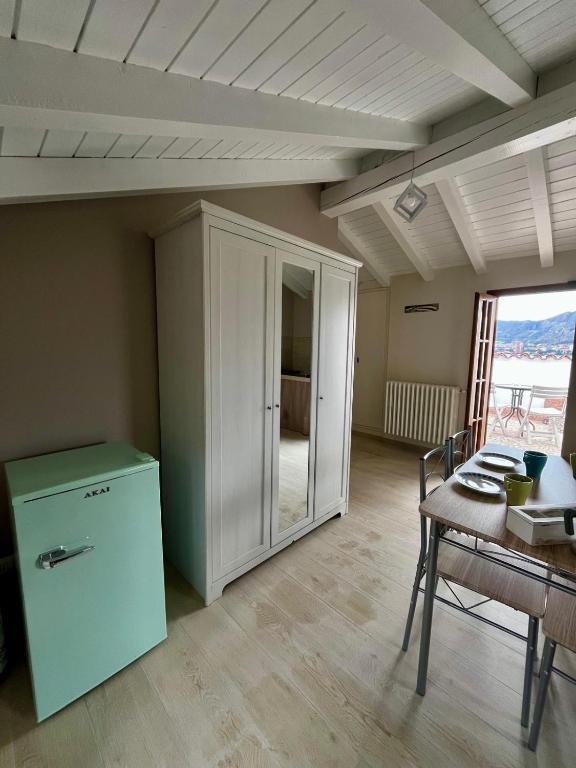 Kuchyň nebo kuchyňský kout v ubytování B&B Aria Di Lago
