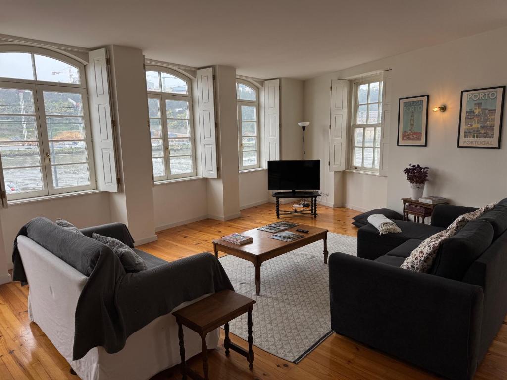 Douro River Studios - 1