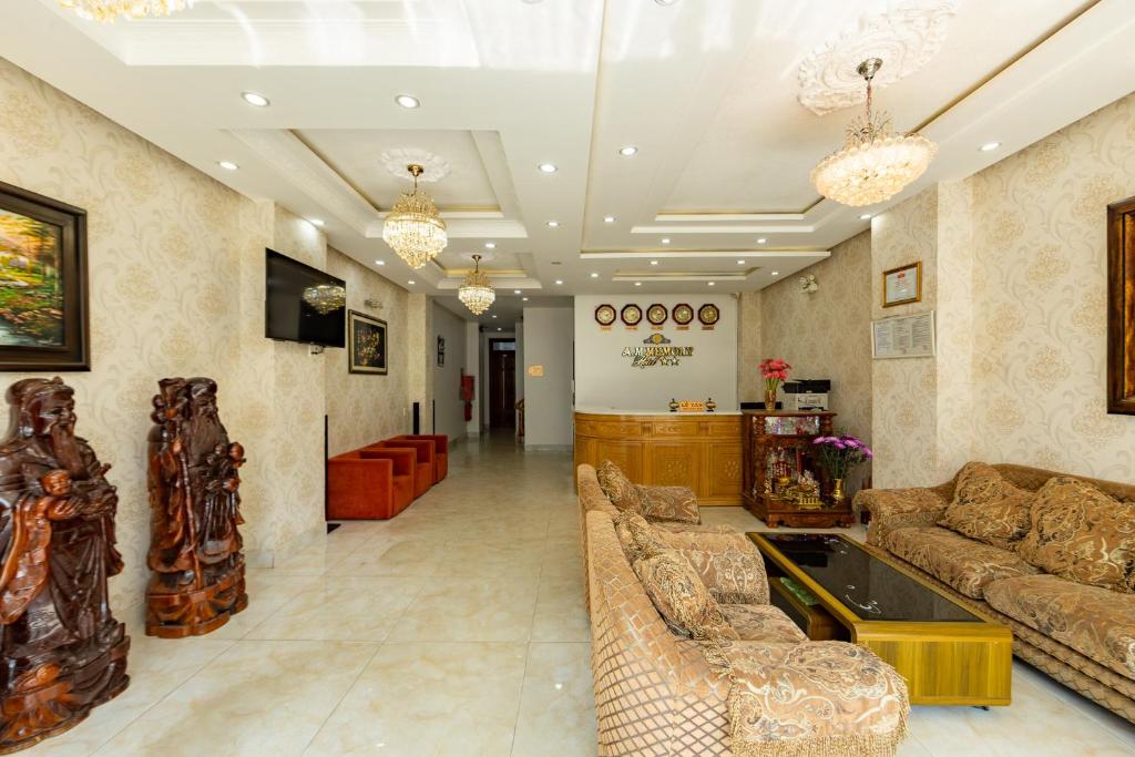 Khu vực ghế ngồi tại AM Memory Central Hotel 2