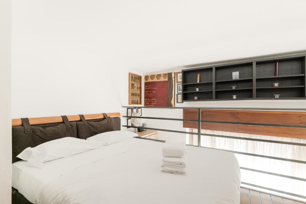 GuestHost - Welcoming Ground-Floor Apartment with Loft
