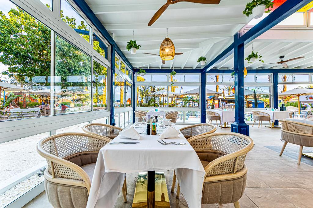 Restaurace v ubytování Ghazala Beach