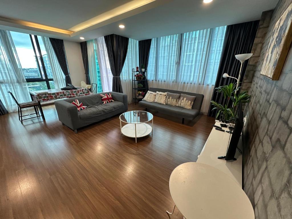 Vivacity 3 Bed Room, Kuching (updated prices 2026)