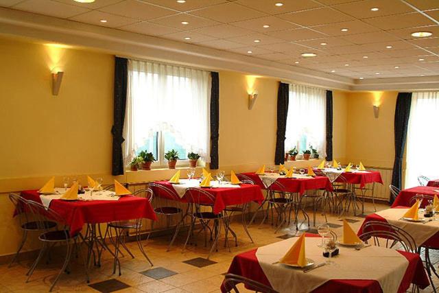 Restaurace v ubytování Hotel Luna Budapest