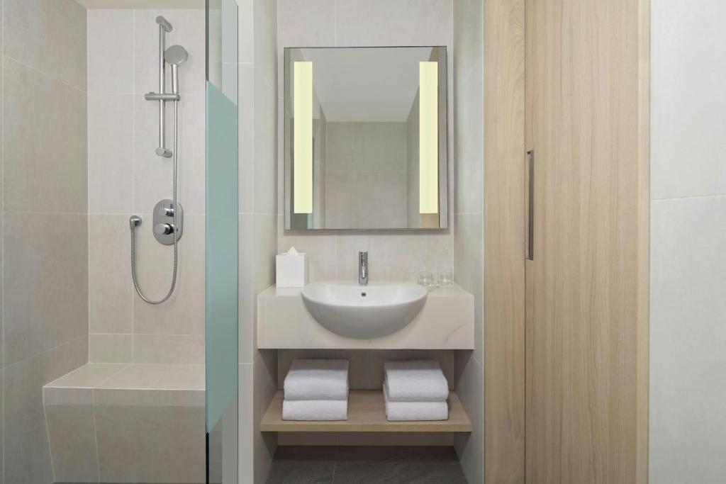 Koupelna v ubytování Fairfield by Marriott Bekasi