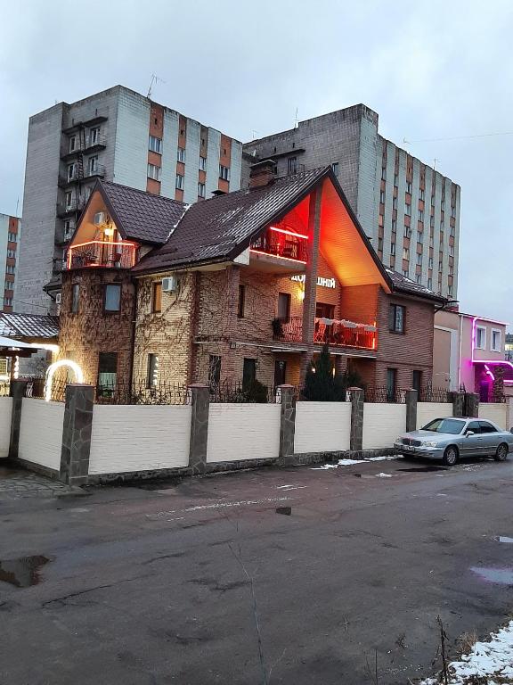 Hotel Domashnii - Housity