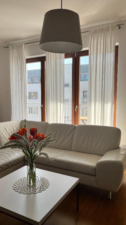 Posedenie v ubytovaní Mercury two-bedroom apartment & parking