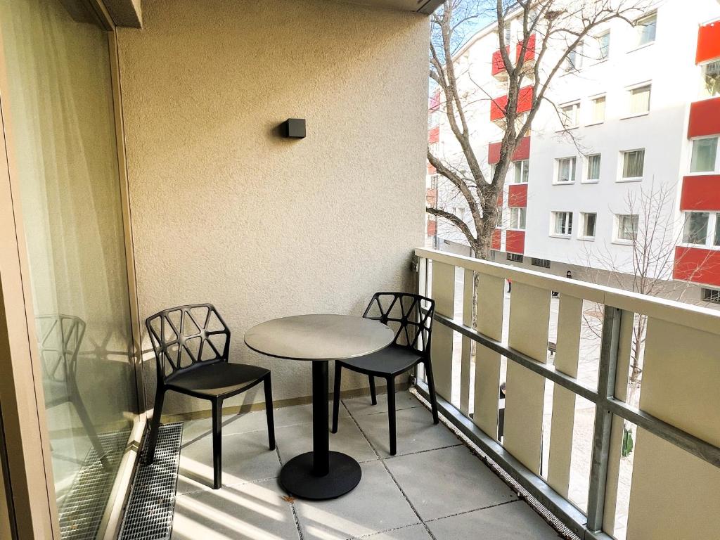 Free Parking - City Pulse Apartments at U6-Metro Vienna - 9