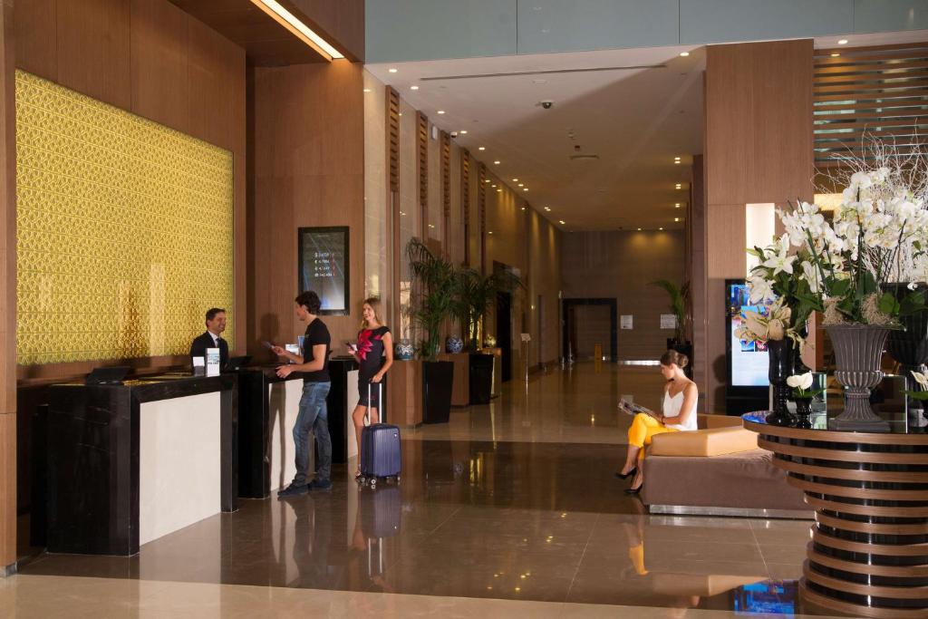 Členové personálu v ubytování Radisson Blu Hotel, Kayseri