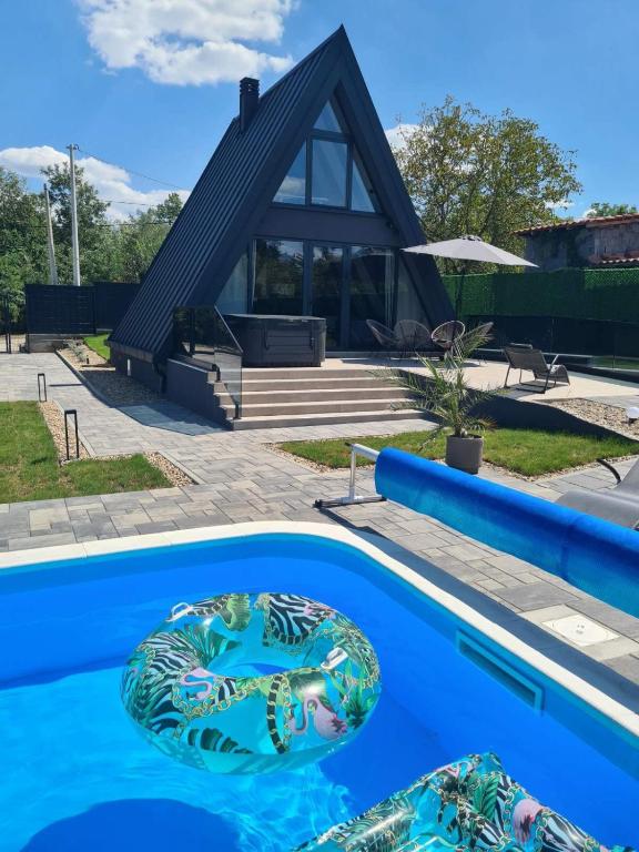 Bazén v ubytování Nikis House Beograd nebo v jeho okolí
