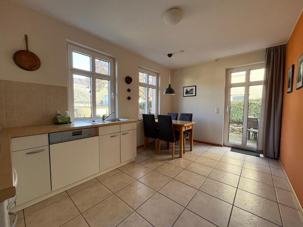 Kuchyň nebo kuchyňský kout v ubytování Ernst Clüsserath Weingut & Weinhotelchen