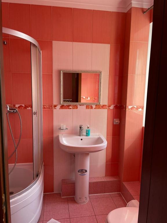 Hotel Domashnii - Classic Triple Room