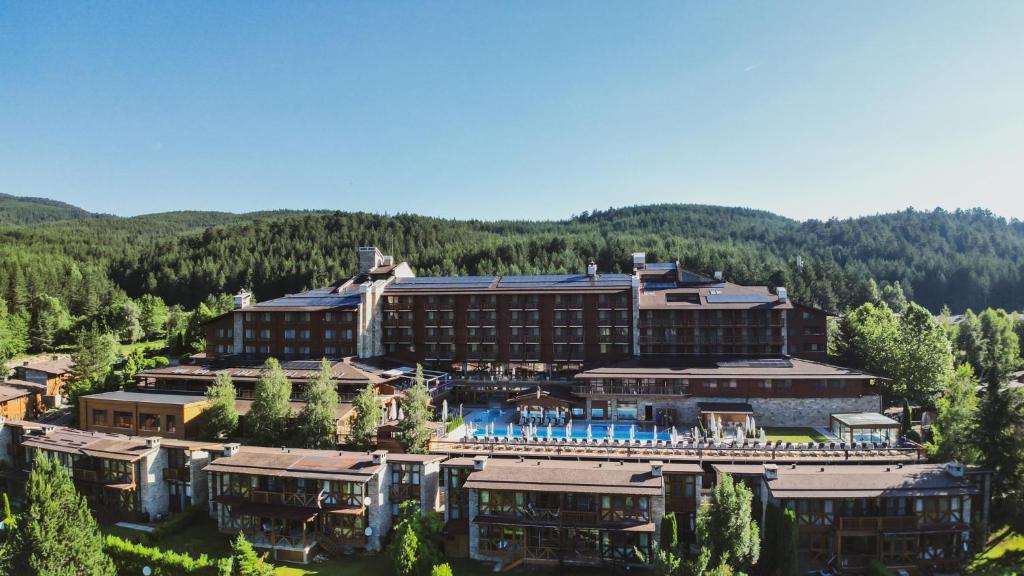 Bazén v ubytování Katarino SPA Hotel nebo v jeho okolí
