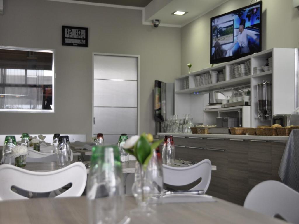 Kuchyň nebo kuchyňský kout v ubytování Riviera Eden Palace