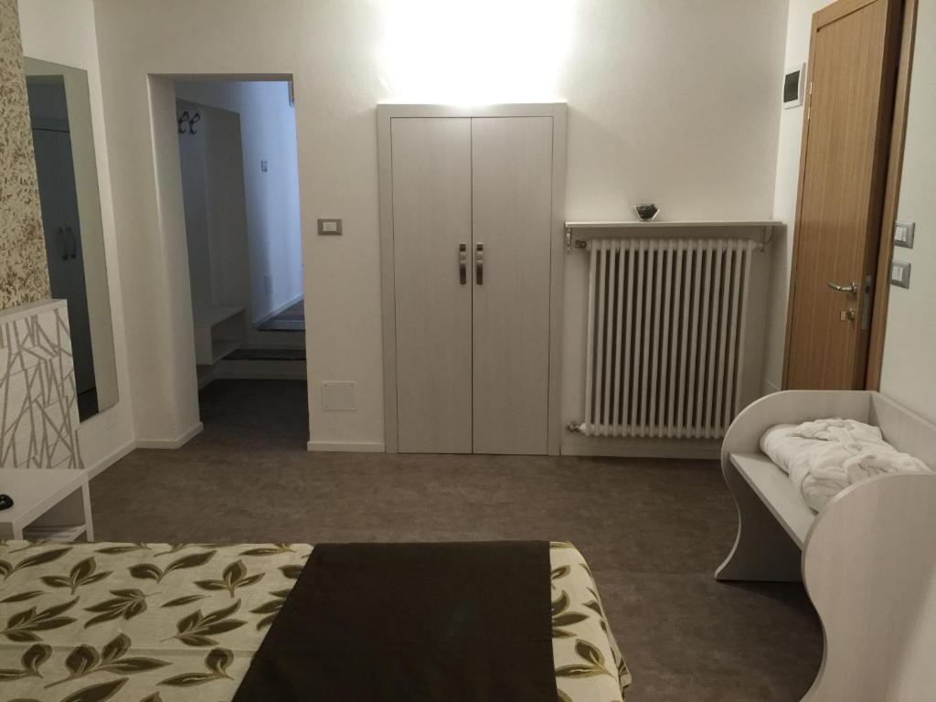 Hotel Holiday- Alla Finestrella - Resim 22