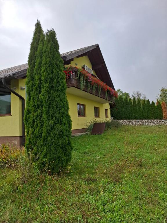Vonkajšia záhrada v ubytovaní House Mara