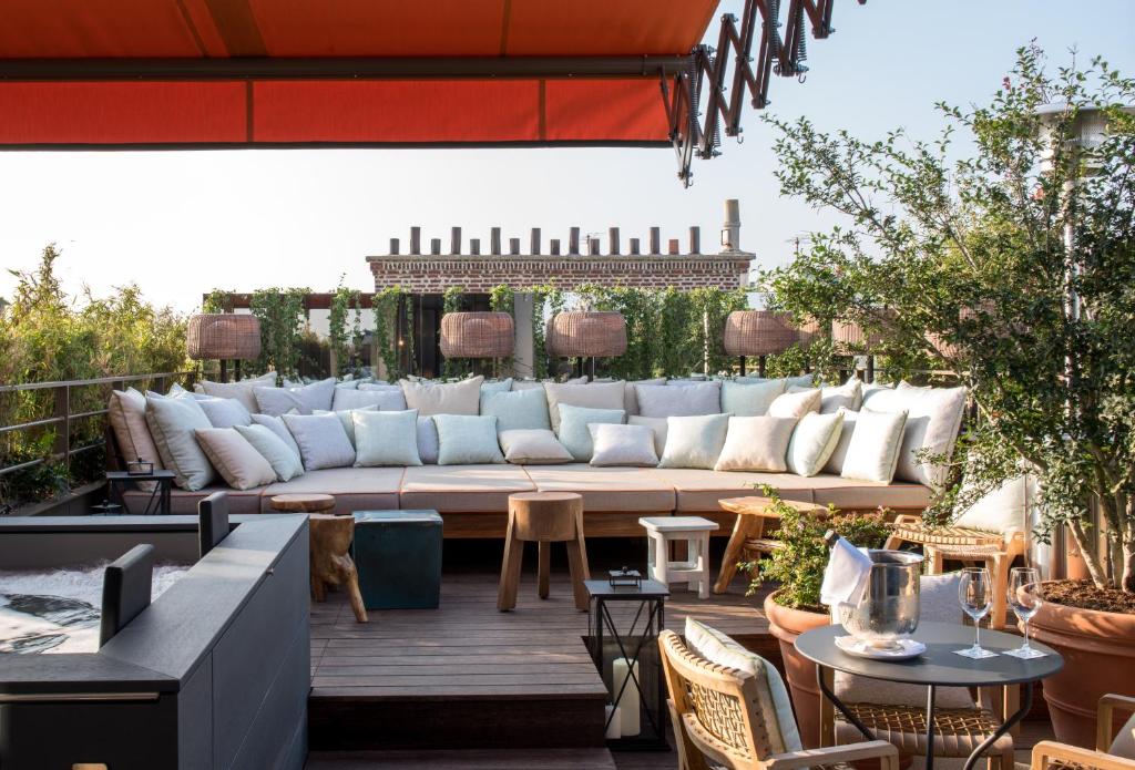 Two-Bedroom Suite - Eiffel Tower view and Terrace