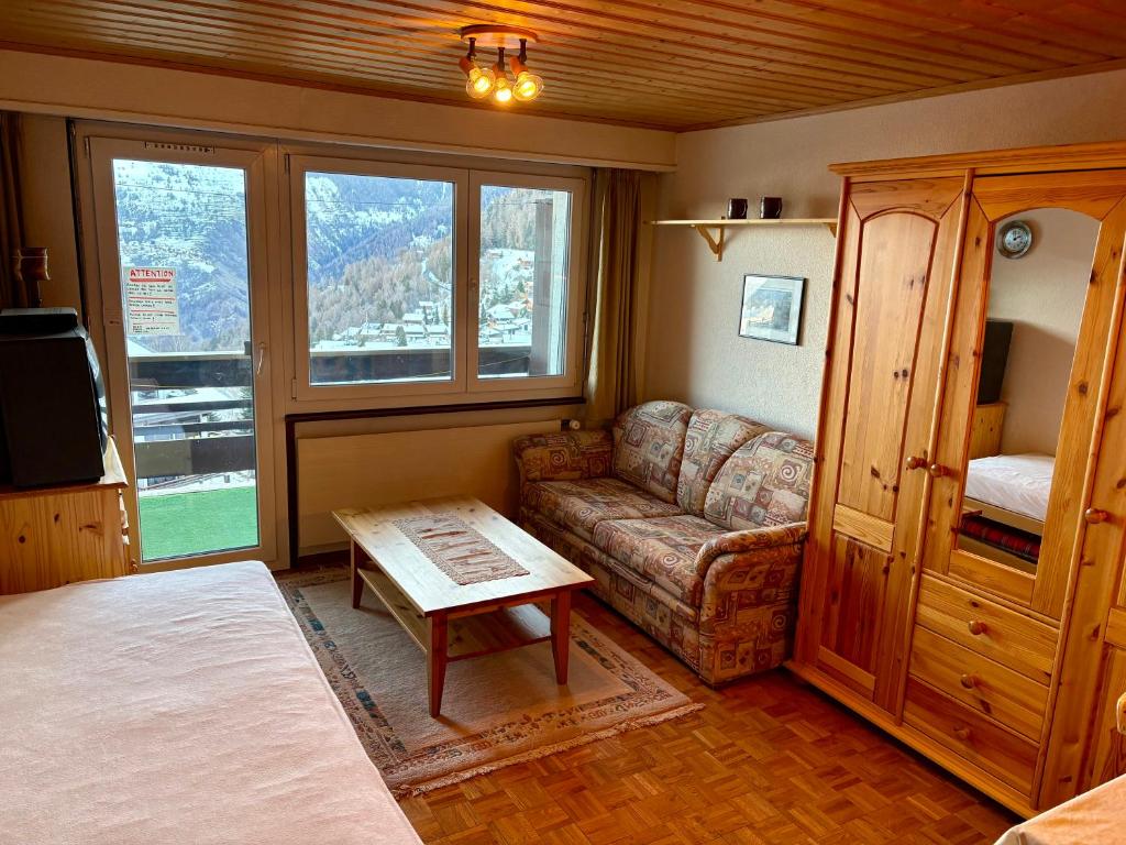 Studio Valaisia 44a - Resim 2