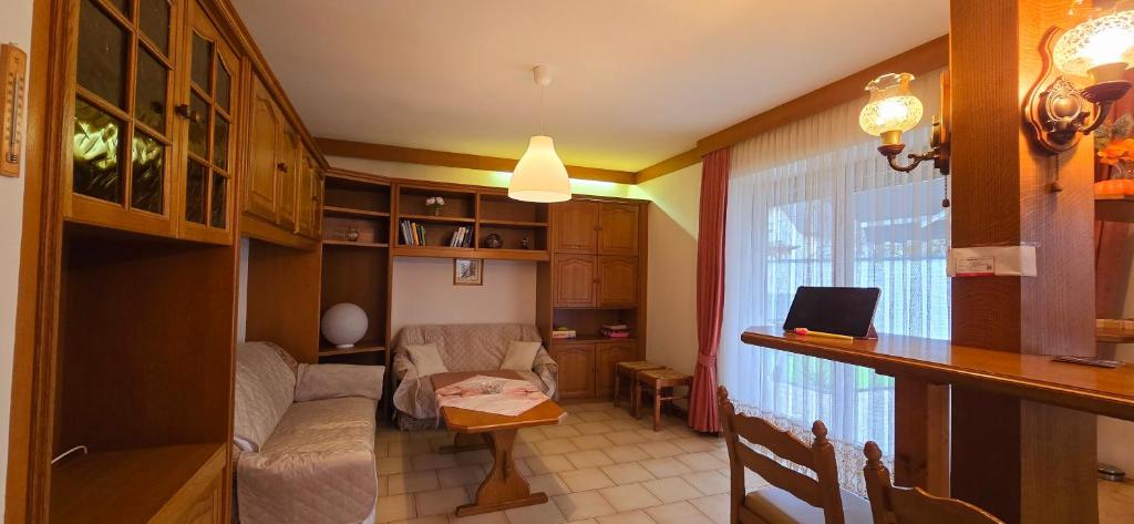 A seating area at Apartment 9181 Feistritz in Rosental ,Klagenfurt