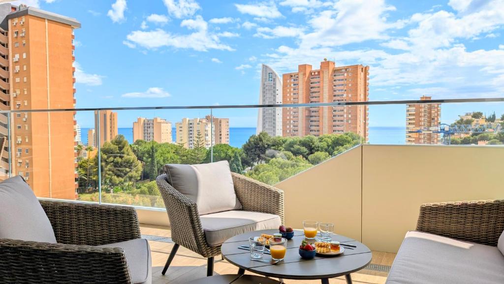 BENIDORM BEACH sunny apartment