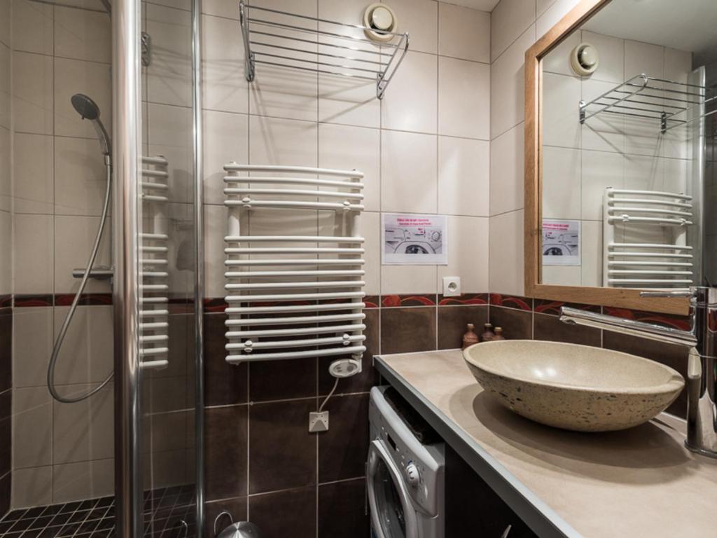 Fotografia z galérie ubytovania Appartement rénové 6 pers. à Tignes Val Claret, proche pistes, balcon, animaux acceptés - FR-1-502-372 v destinácii Tignes