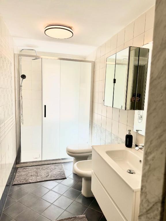 Holiday House Station - Three-Bedroom Apartment
