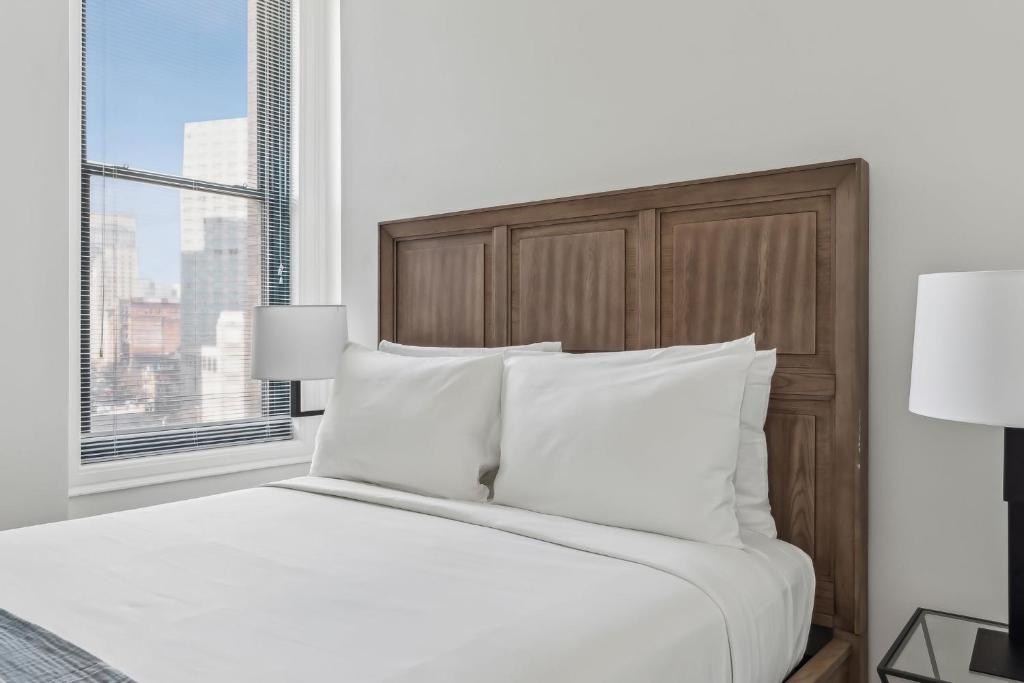 Placemakr Downtown Pittsburgh at The Pennsylvanian - Appartement - Toegang Voor Gehandicapten