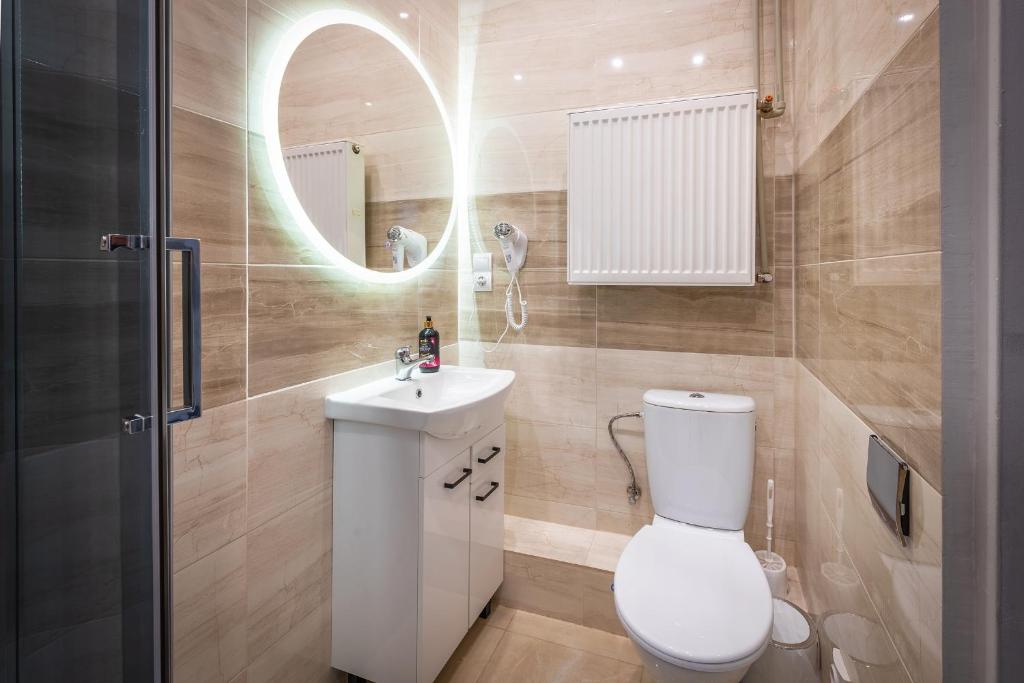 70s Guest room - Comfort Triple Room With Shower