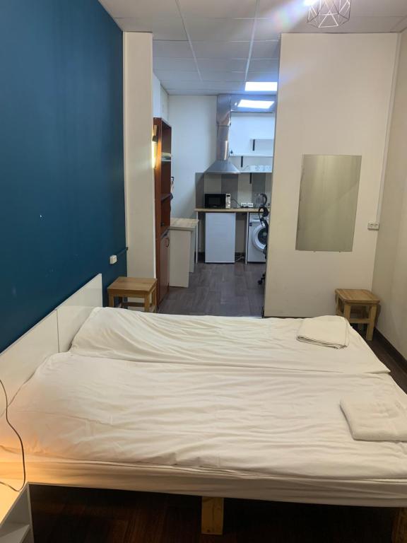 لابی و فضای عمومی Family Hostel and Tours - تصویر ۵