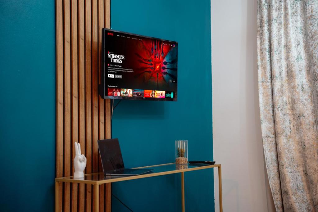 WagnerStays 2BD Suites City Center Residence - Resim 42