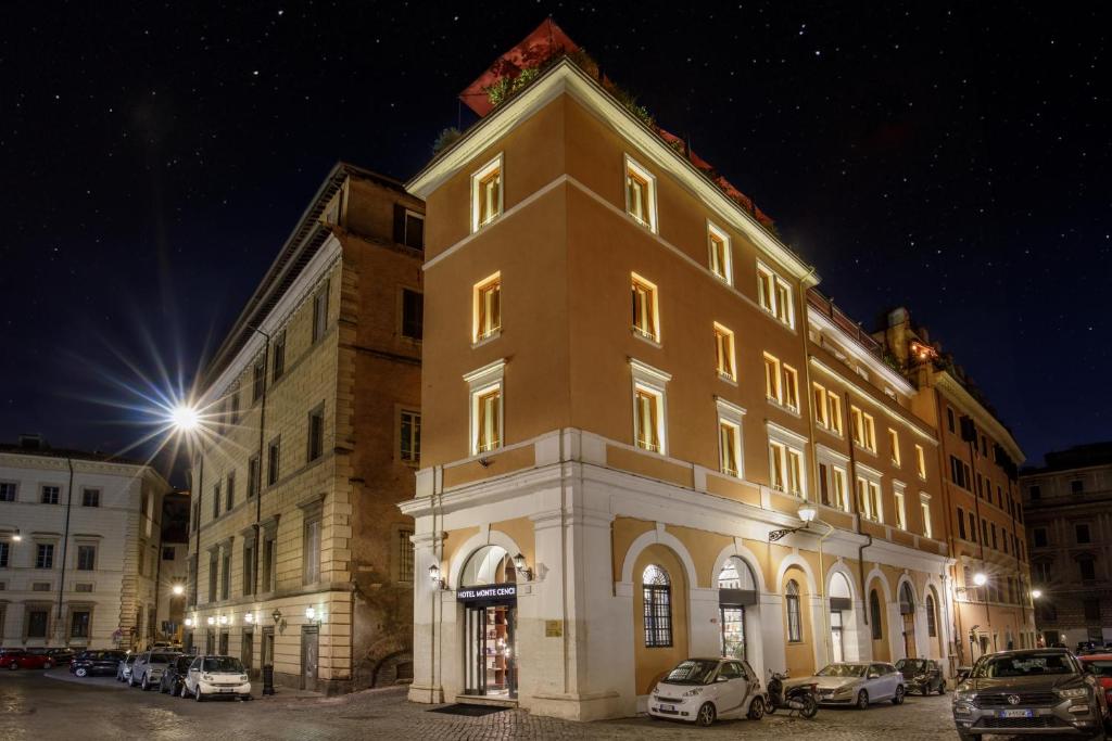 Budova, kde se hotel nachází