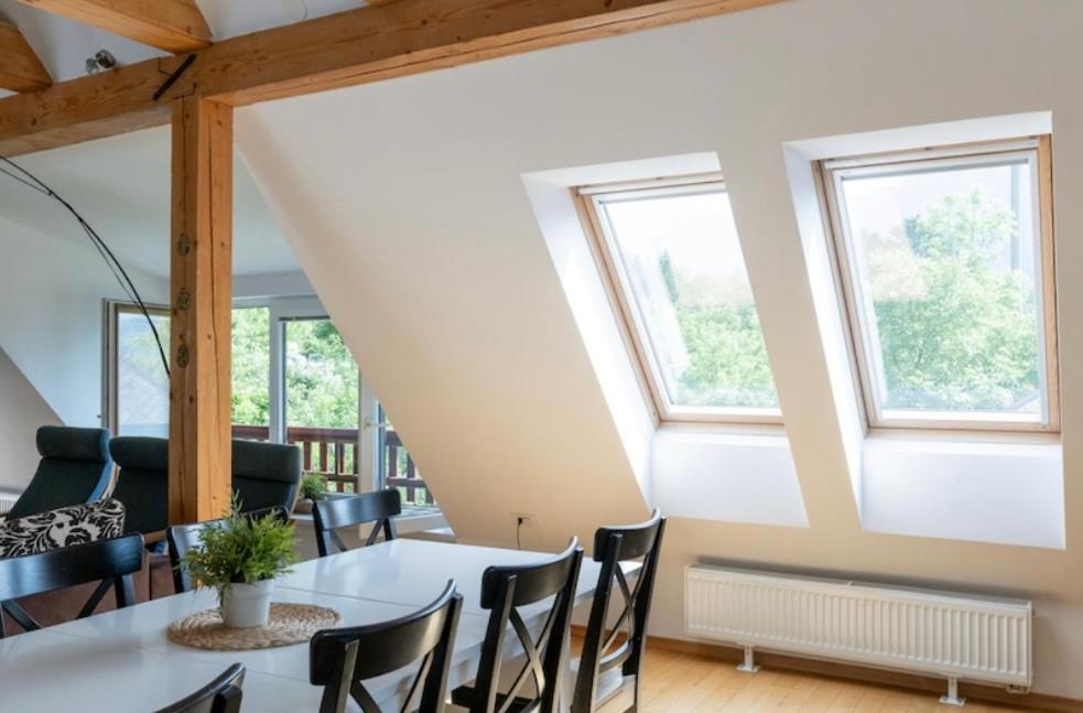 A seating area at Fröccs Apartmann