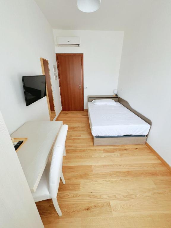 Seveso Milan Central Rooms - 10