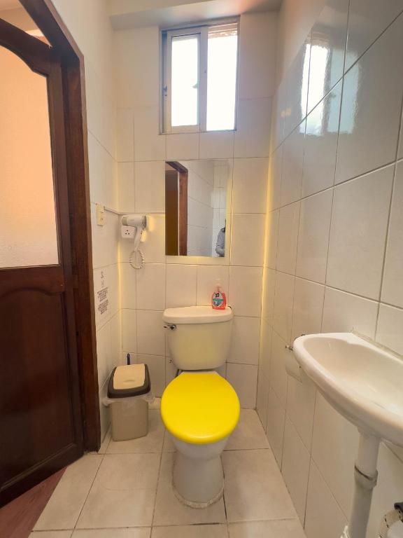 Lobo Hostel La Pazにあるバスルーム