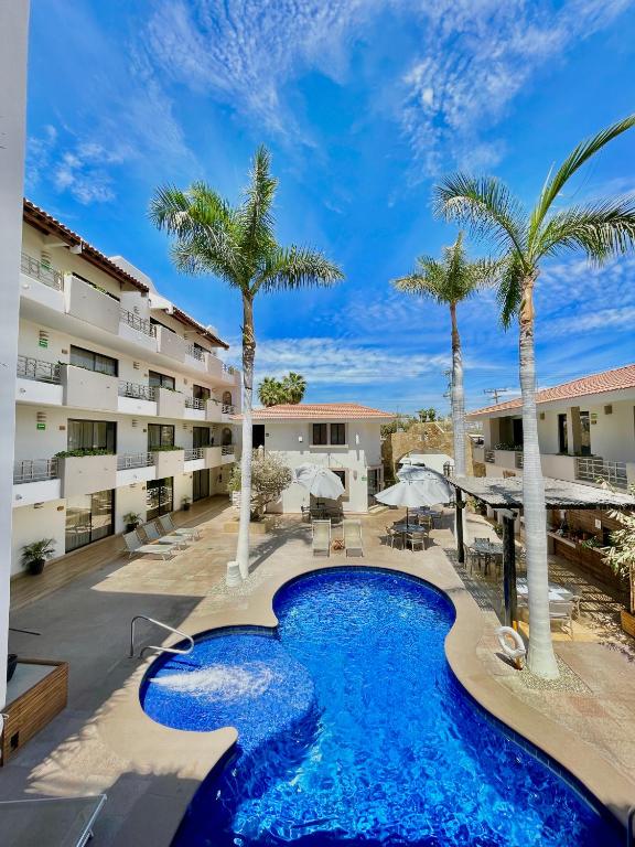 Bazén v ubytování Hotel Santa Fe Los Cabos by Villa Group nebo v jeho okolí