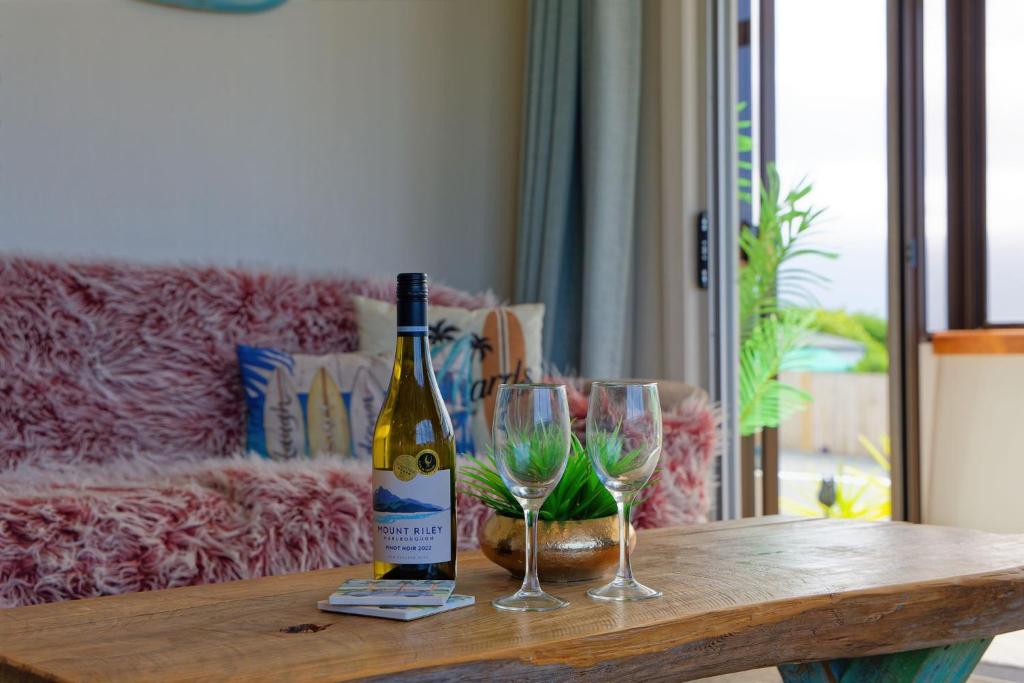 Classic Charm Sea & Mountain Views - Resim 16