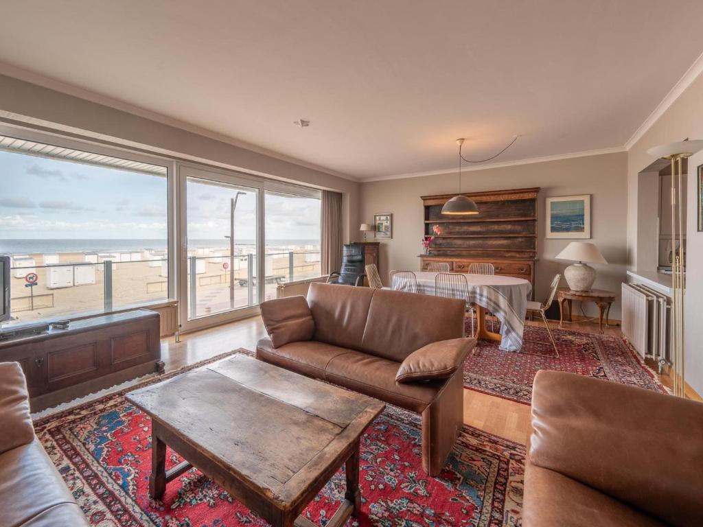 Ruang duduk di Apartment in Knokke-Heist by the Seafront