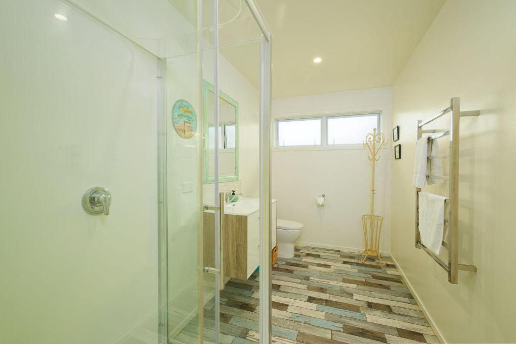 Classic Charm Sea & Mountain Views - Resim 8