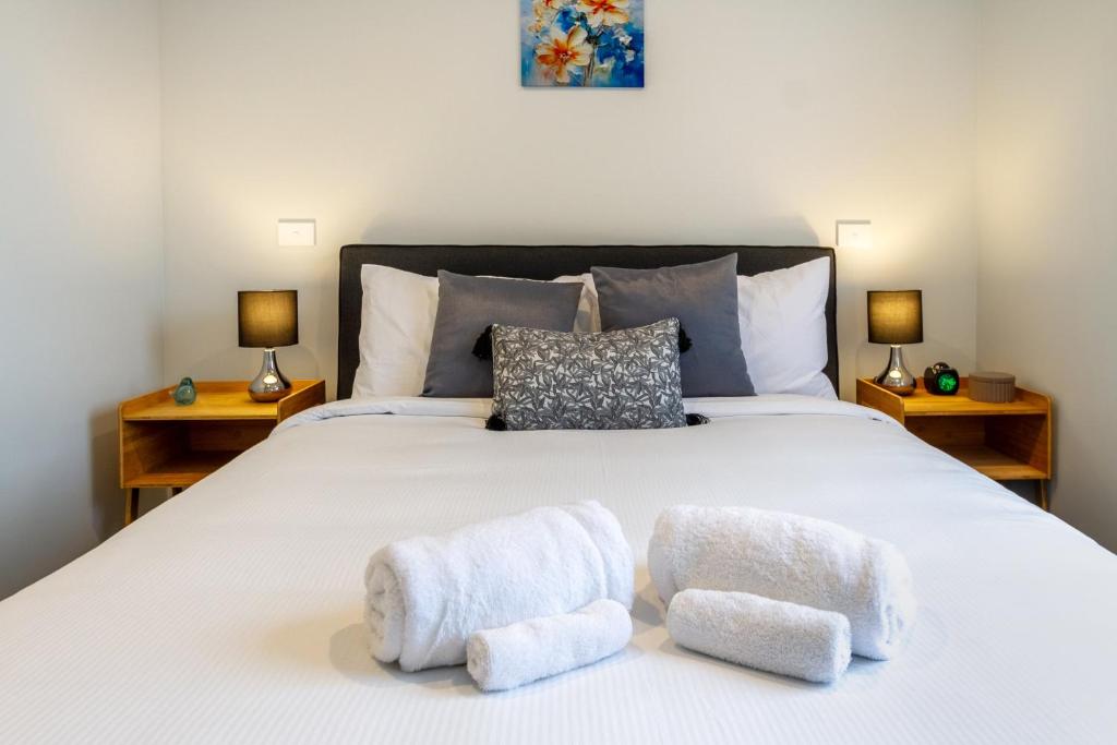 Bright & Spacious 2BR near Ara Institute and CBD - Resim 10