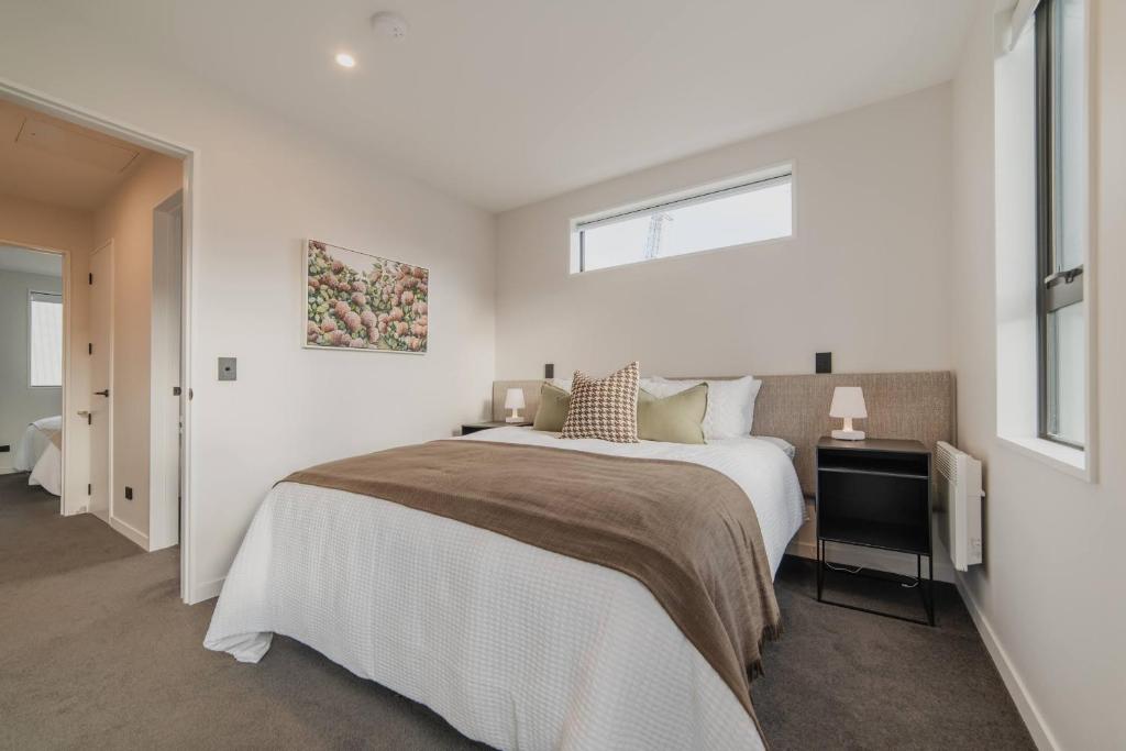 Bright 2BR w Yard Washer Full Kitchen - Resim 4