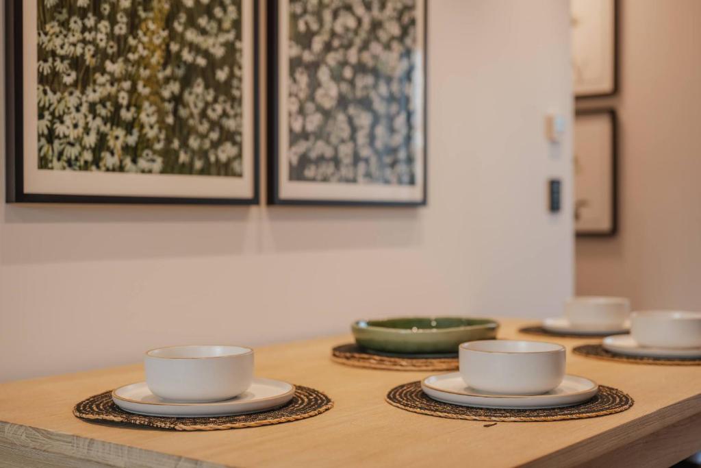 Bright 2BR w Yard Washer Full Kitchen - Resim 45