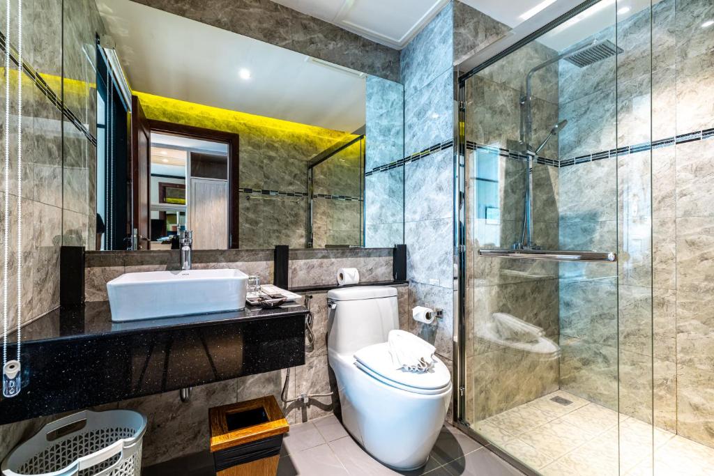 BJ & Radisson Sea View Hotel - 9