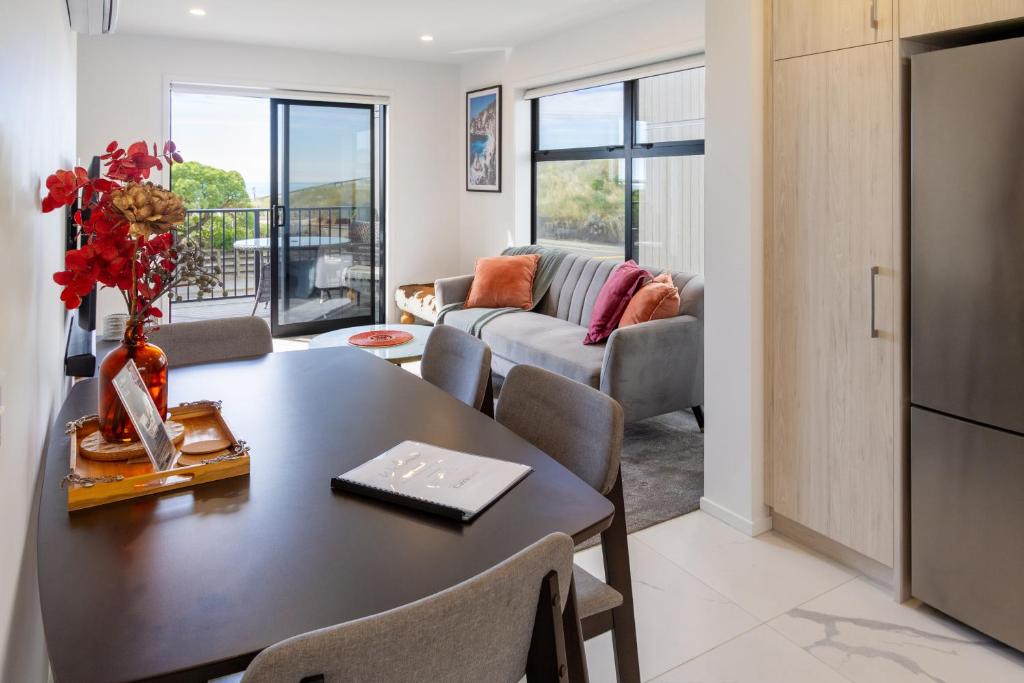 Seaside 2 Bed 2 Bath Haven Short Walk to the Beach - Resim 1