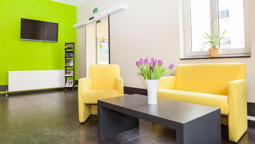 Hotel Mit-Mensch - Resim 7