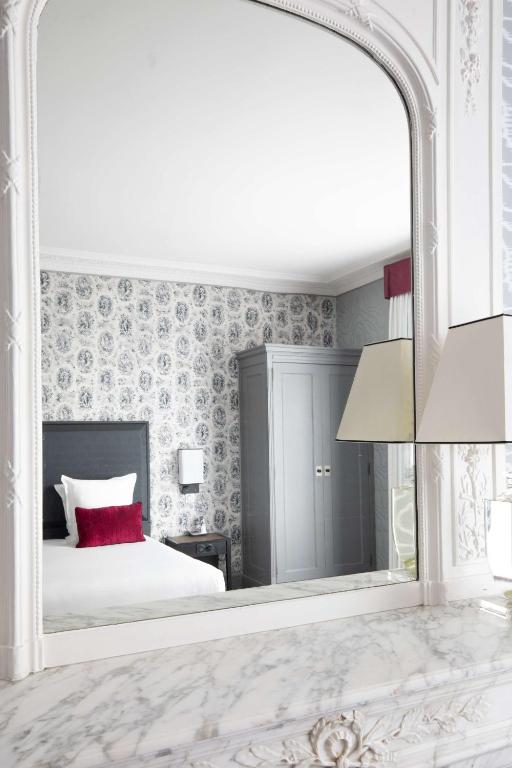 Maison Astor Paris, Curio Collection by Hilton - Junior Suite