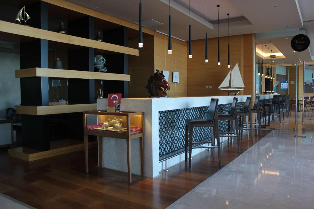فضای داخلی DoubleTree by Hilton Trabzon در طرابزون - تصویر ۳