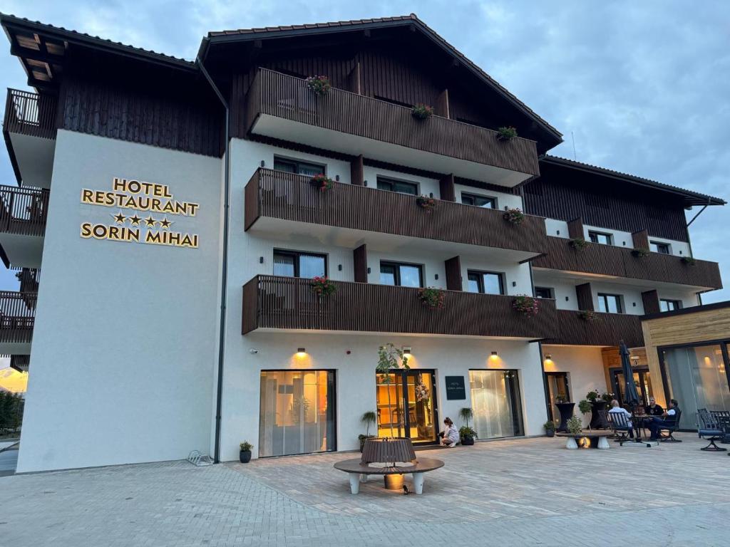 Hotel Sorin MIHAI - Resim 1