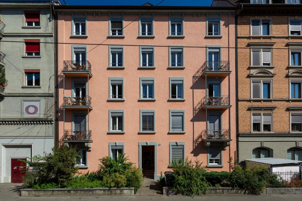 KAYA Zurich Apartment 2A - Downtown 2BR Apt with Balcony - Resim 22