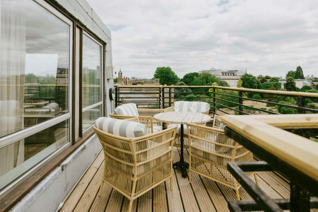 Graduate by Hilton Cambridge - Resim 7