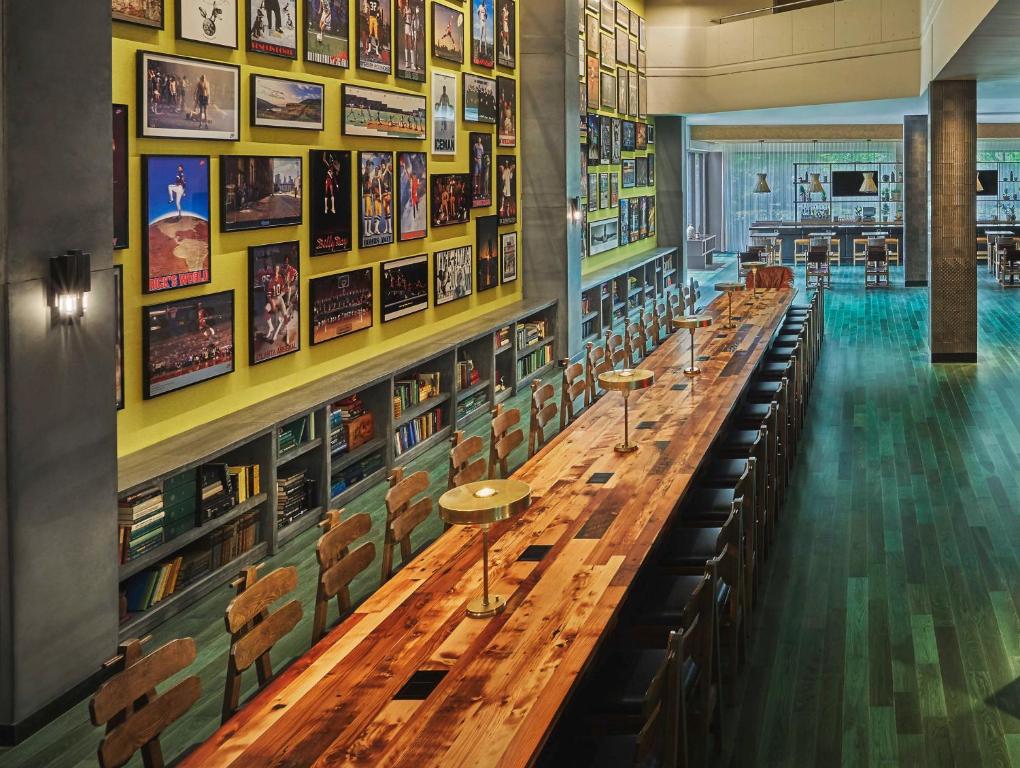 Restaurace v ubytování Graduate by Hilton Eugene