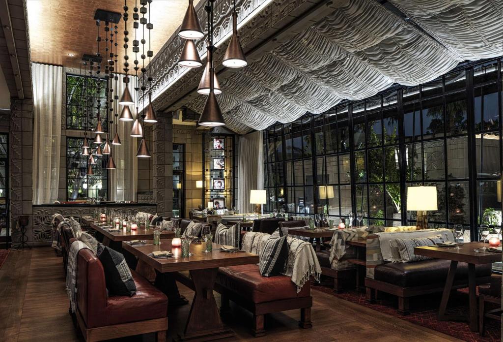 Restaurace v ubytování Arizona Biltmore, LXR Hotels & Resorts